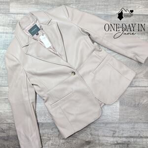 Banana Republic Petite One Button Faux Leather Blazer Size 4P